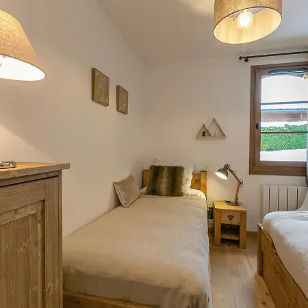 3 Pieces - 4/5 Pers - Terrasse Plein Sud - Parking & Garage - Proche Des Pistes - - Fr-1-437-74 * La Clusaz