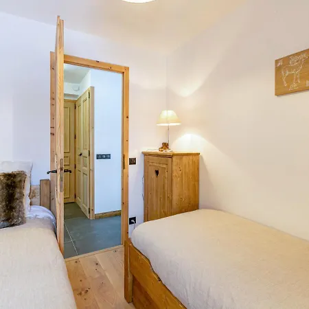 3 Pieces - 4/5 Pers - Terrasse Plein Sud - Parking & Garage - Proche Des Pistes - - Fr-1-437-74 Apartment