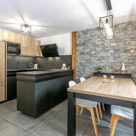3 Pieces - 4/5 Pers - Terrasse Plein Sud - Parking & Garage - Proche Des Pistes - - Fr-1-437-74 *